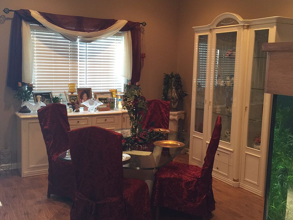 1st image of Castlebrook Dr