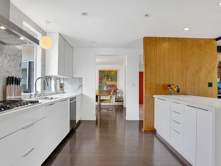2000 Nautilus Ln #A — Photo 18