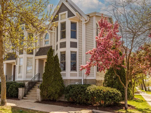 1603 East Park PLACE, Milwaukee, WI 53211