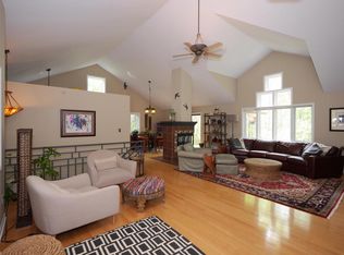 13673 N Lake Shore Dr, Mequon, WI 53097