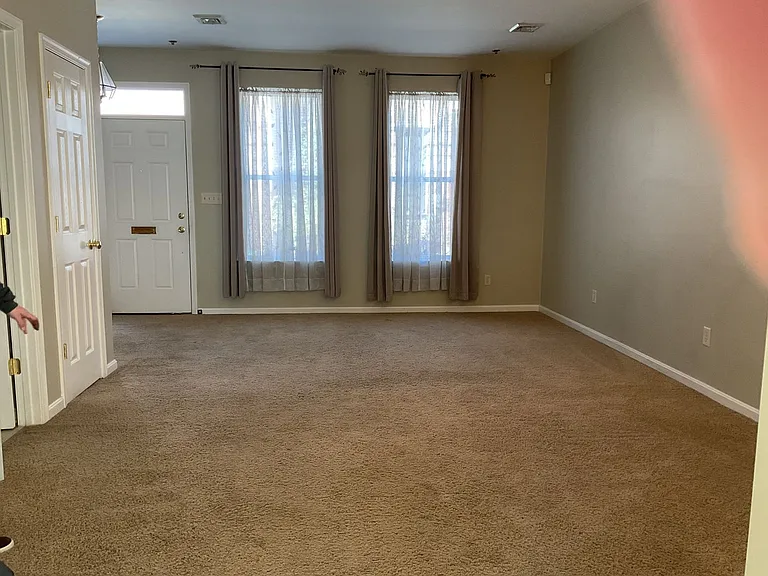 1703 Susquehanna St — Photo 8