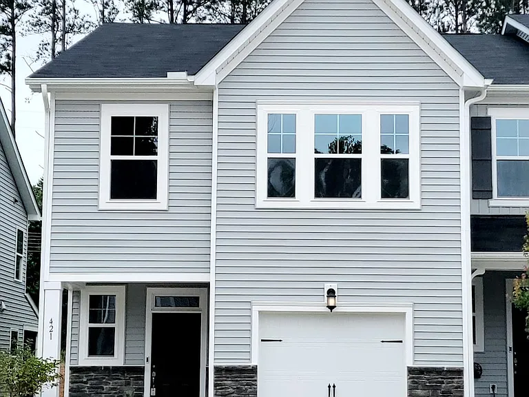 421 Hazy Hills Ln — Photo 2