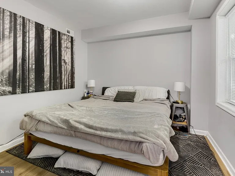 1209 E Susquehanna Ave #1 — Photo 7