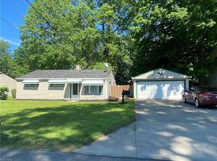 6599 Iroquois Trl, Mentor, OH 44060