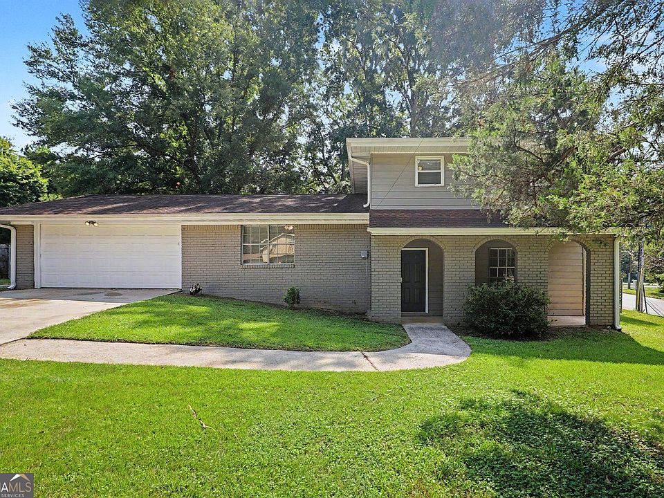 1st image of 940 Michael Dr