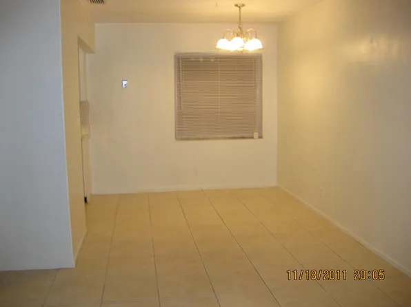 3940 NW 31st Ter, Lauderdale Lakes, FL