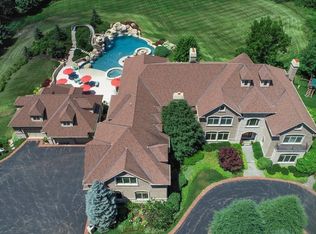 419 N Valley Hill Rd, Bull Valley, IL