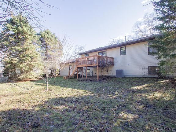 4th image of 612 N Votech Dr