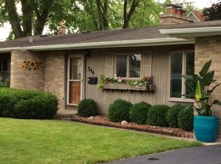 544 Locust Rd, Wilmette, IL 60091