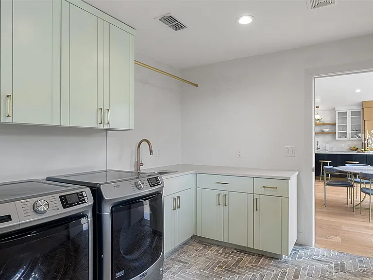 3412 Shinoak Dr — Photo 32