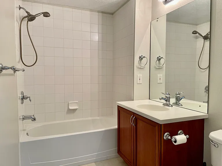 820 Lantern Way #101 — Photo 14