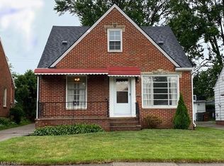8111 Essen Ave, Parma, OH 44129