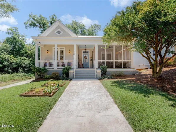 1360 Calhoun St, Macon, GA 31201