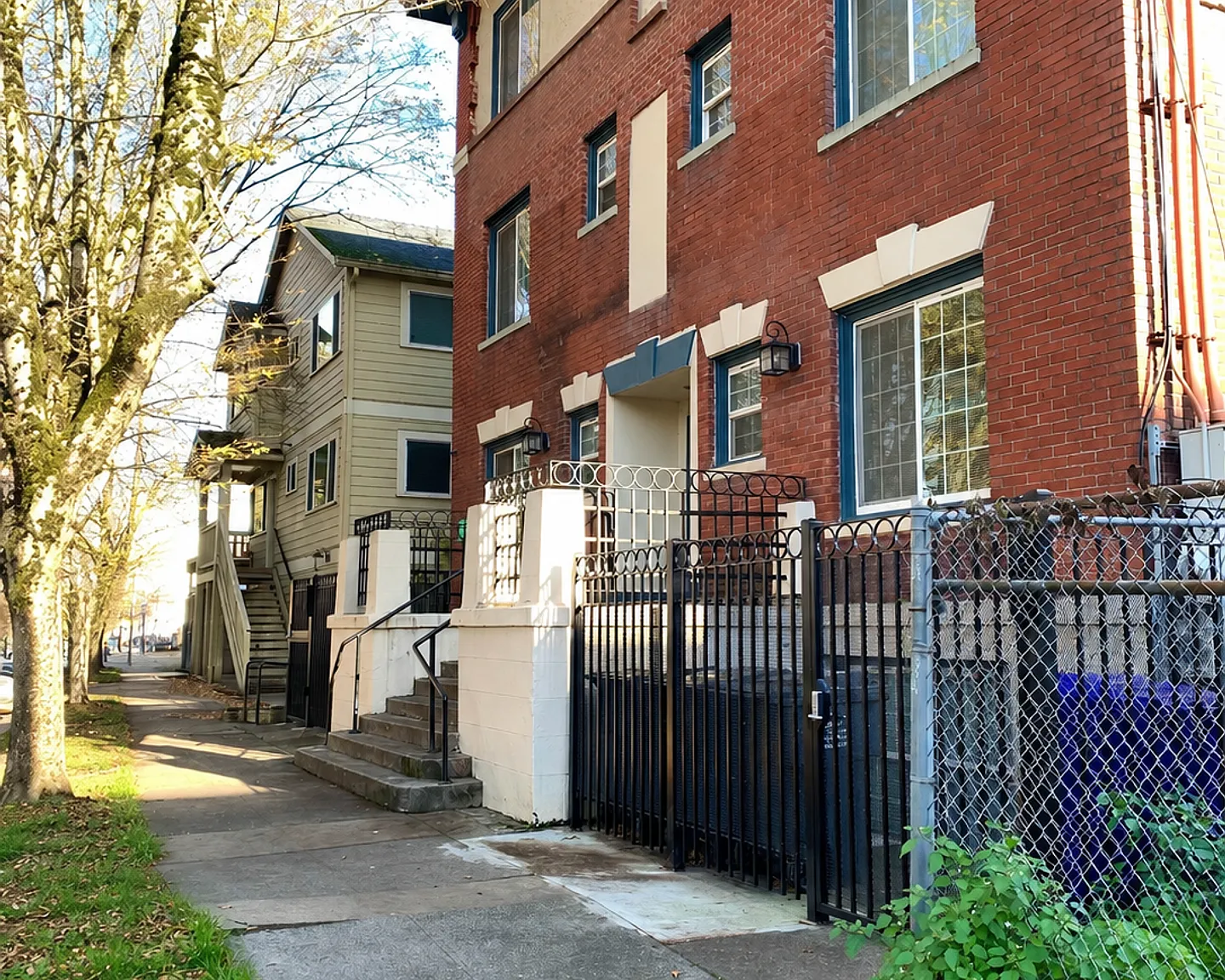Vancouver Ave. — Photo 3