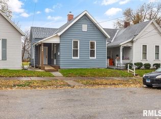 704 Cedar St, Quincy, IL 62301