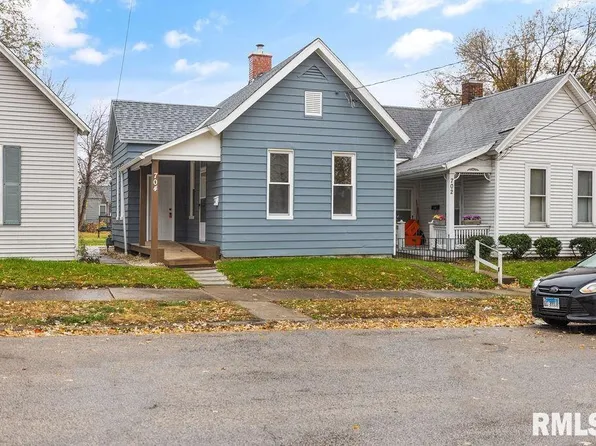 704 Cedar St, Quincy, IL 62301