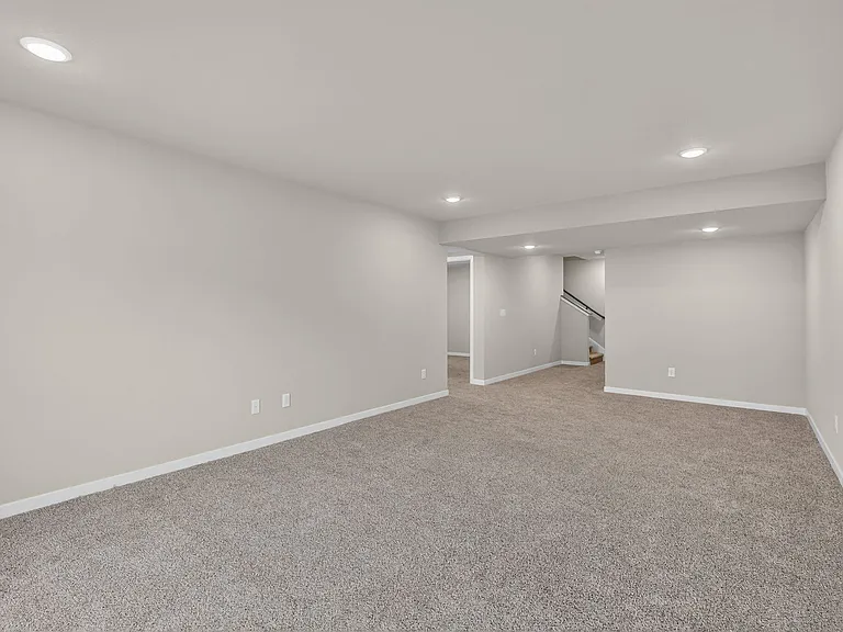 Lexington Park Townhome Rentals — Photo 36