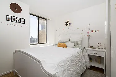 Rented by Siderow Residential Group