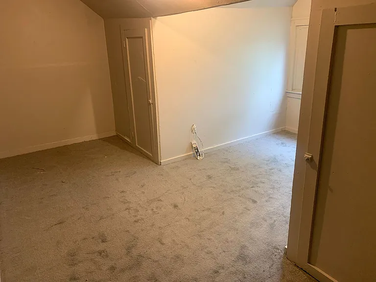 80 Elmhurst St — Photo 21