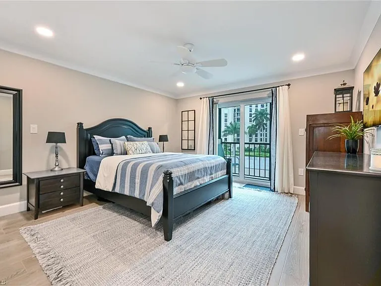 3200 Gulf Shore Blvd N #308 — Photo 15