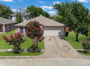 5132 Bedfordshire Dr, Fort Worth, TX 76135