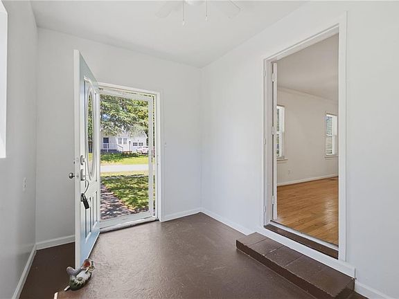 3rd image of 12 California Ave
