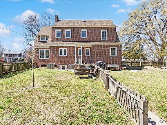 5th image of 601 Cedar Ln