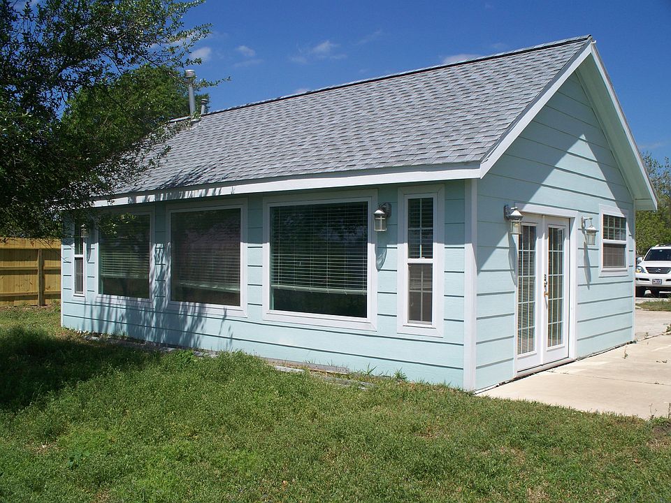 2nd image of 113 1/2 Crow Rd