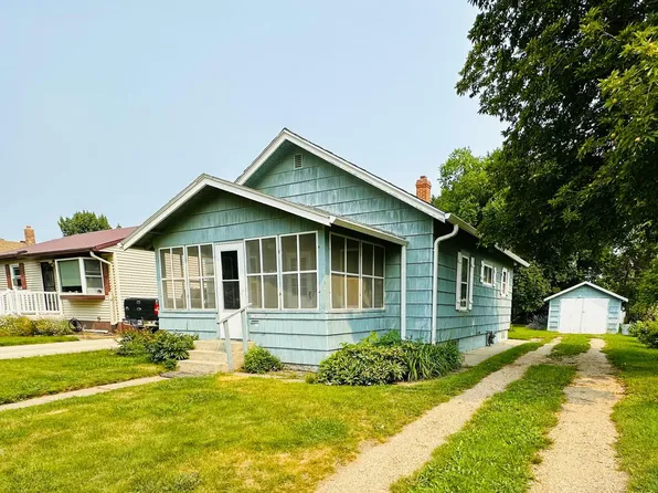 817 6th Ave NE, Aberdeen, SD 57401