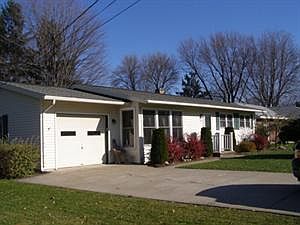 1st image of 517 Martha Dr