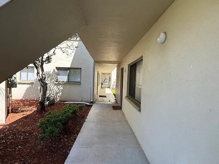 3300 Fox Chase Cir N #229 — Photo 20