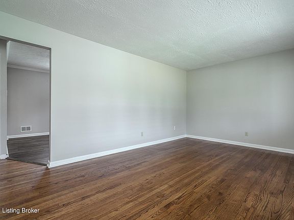 5th image of 7807 Trillium Dr
