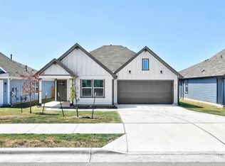 212 Sweetwater Creek Ln, Hutto, TX 78634