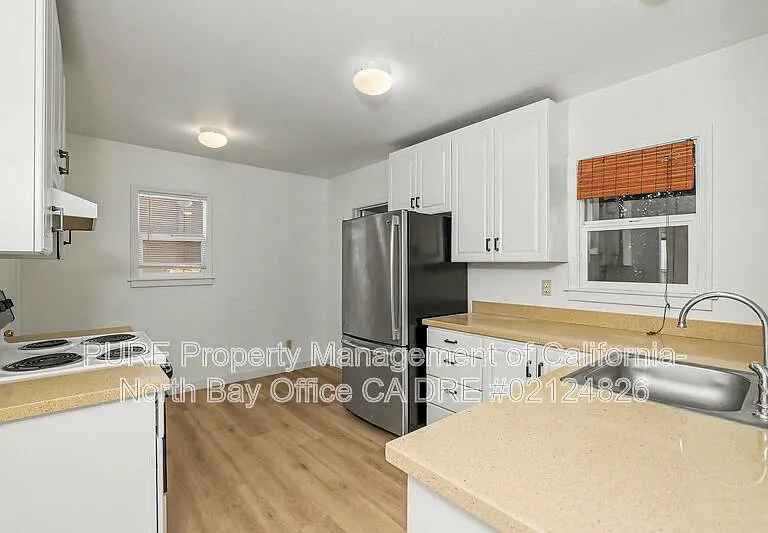 714 Humboldt St — Photo 8