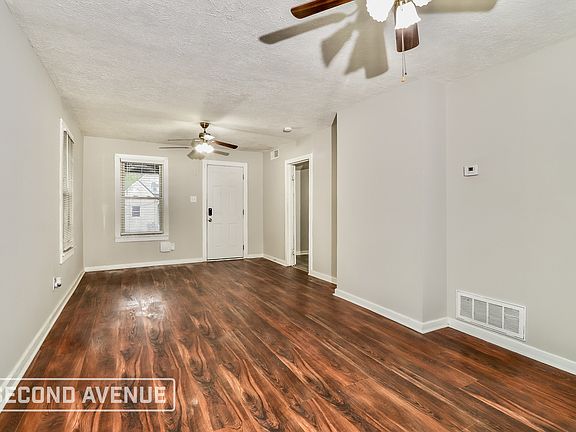 3rd image of 836 Denmark St