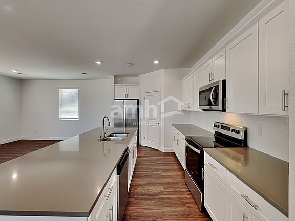 3rd image of 9122 Ribbon Meadow Ct