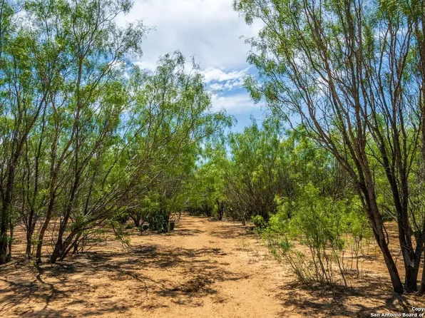 FM2200 2200, Yancey, TX 78886