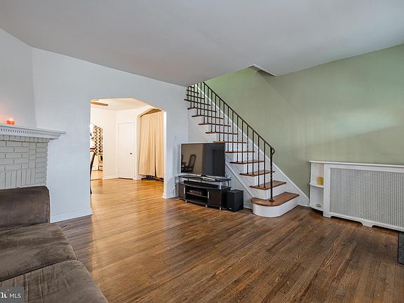 4th image of 4747 Sheffield Ave