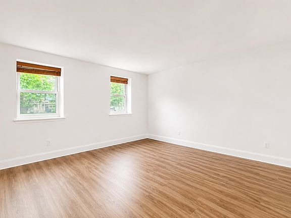 2nd image of 1016 WILLOW AVE #1A