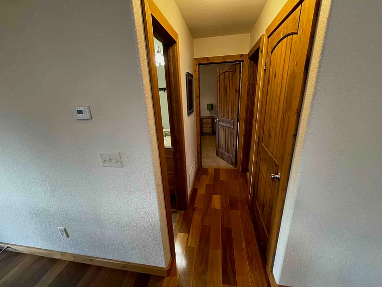 511 N Aspen St — Photo 13