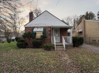 22042 Curtis St, Detroit, MI 48219