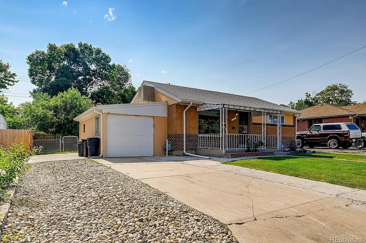 Building Photo - 7681 Shoshone St