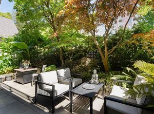 210 11th St #305, New Westminster, BC V3M4C9
