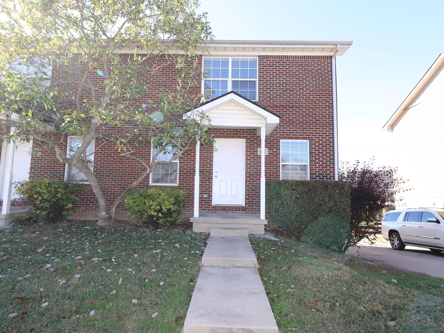4 bed, 2.5 bath, 1672 sqft, $1,600 — Photo 1
