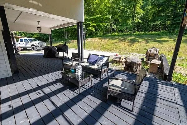 1 bed, 1.0 bath, 1100 sqft, $799 — Photo 2