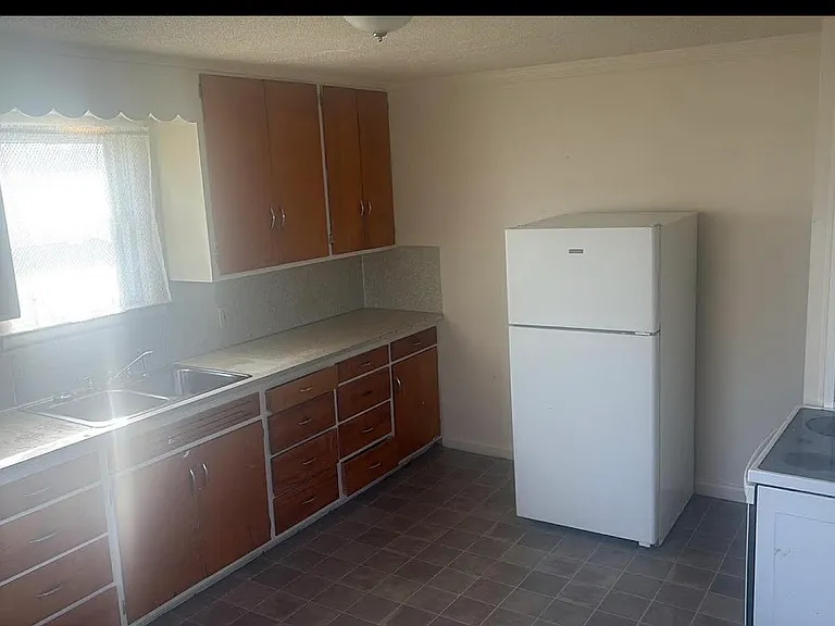 3124 N Erie St — Photo 3