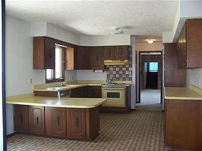 4th image of 115 Hillcrest Dr