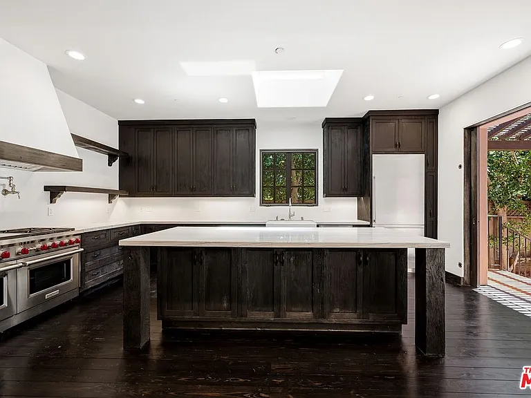 616 21st Pl — Photo 10
