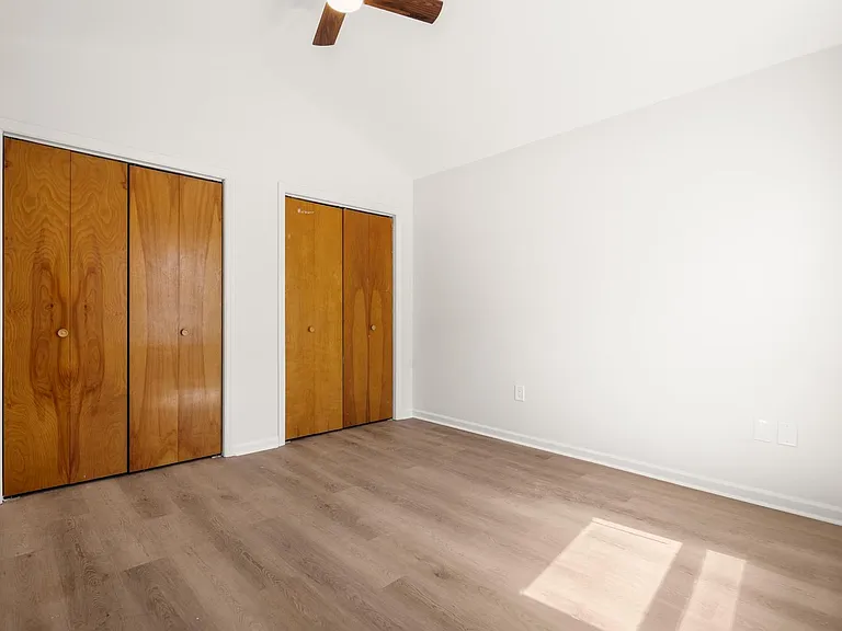 31 Railroad St #10 — Photo 14