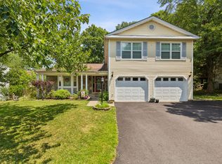 3387 Flint Hill Pl, Woodbridge, VA 22192